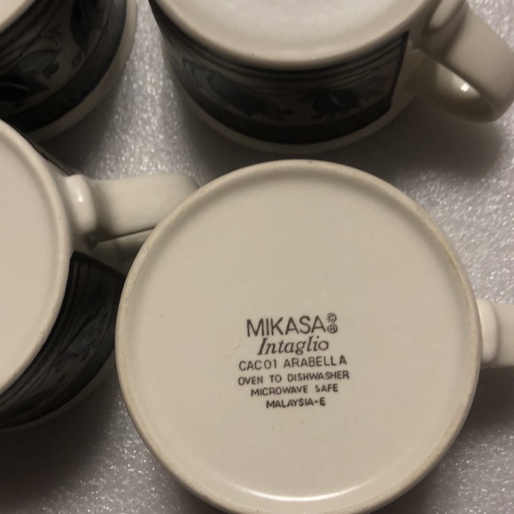Mikasa Intaglio Arabella Cups Mugs - Set of 4 Cups - Picture 6 of 11